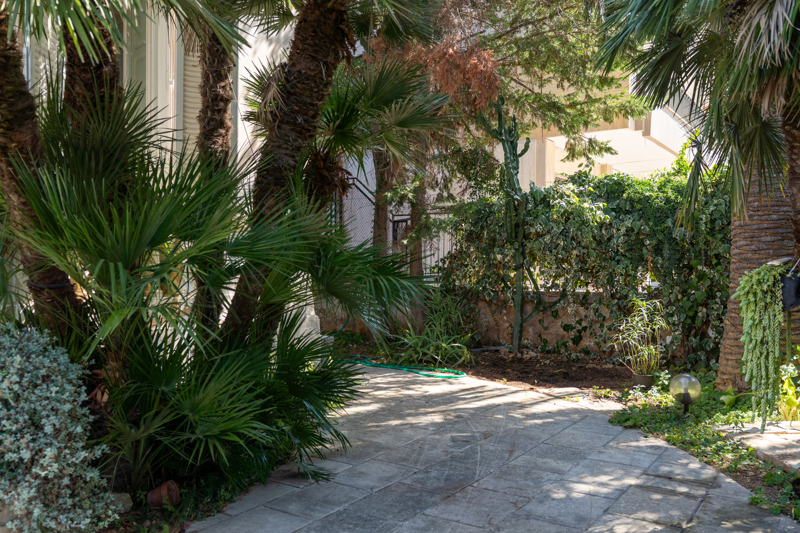 Villa con giardino in via matteo tafuro 3, Lecce