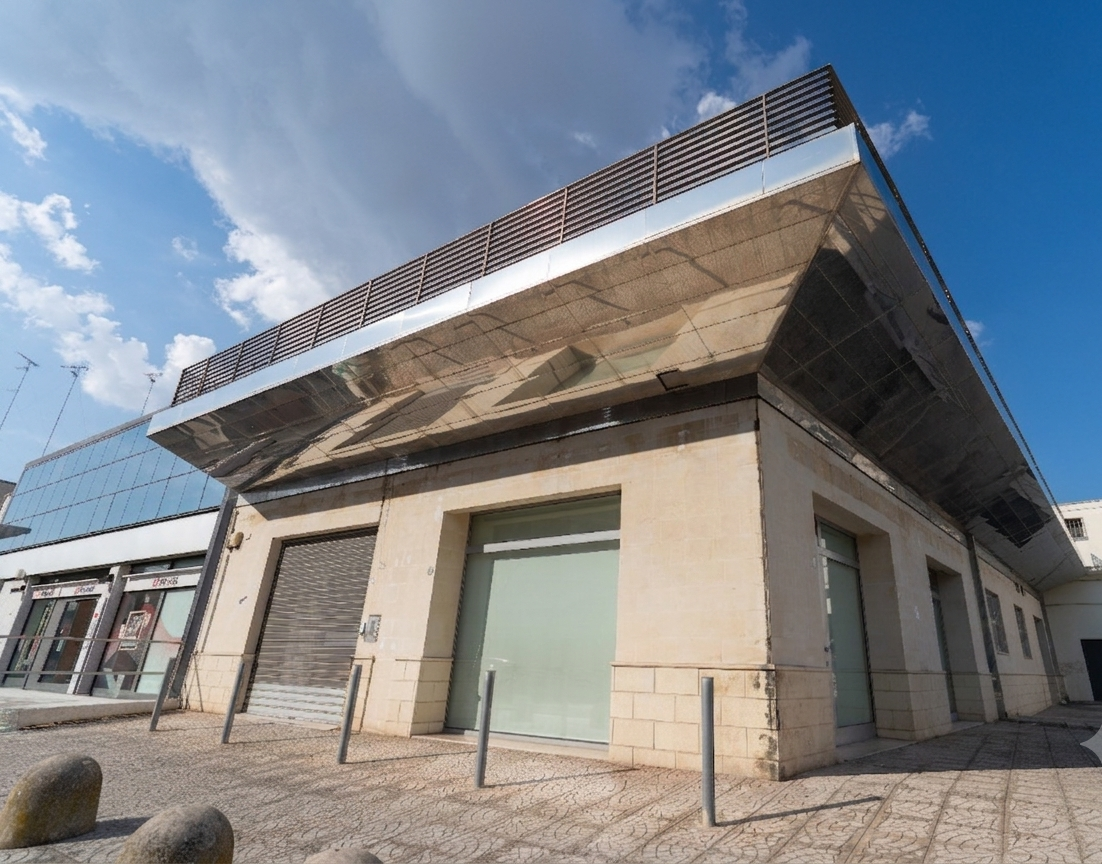 Magazzino in vendita in viale g. leopardi 134, Lecce
