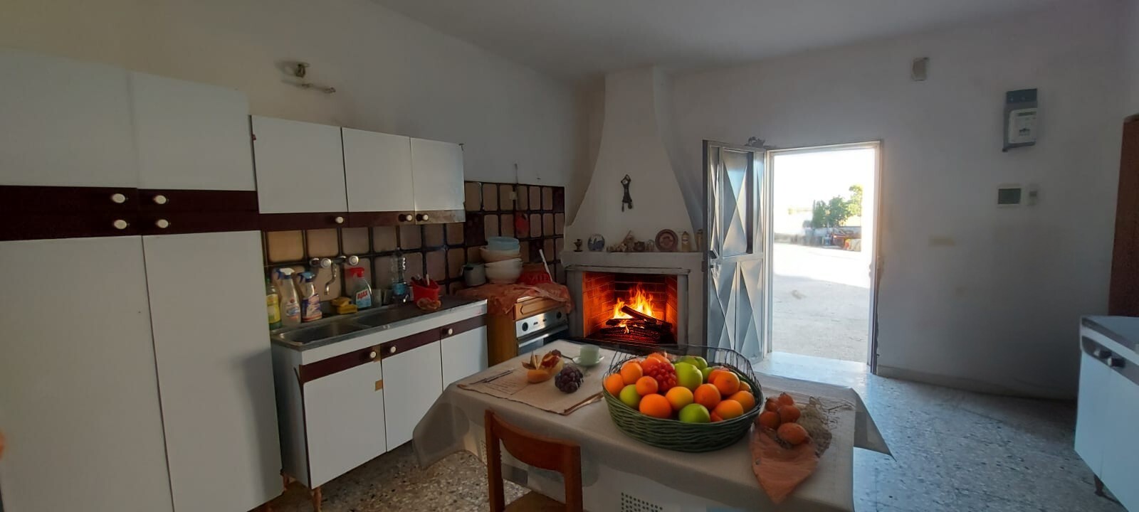 Villa con giardino in contrada palmarini, Brindisi