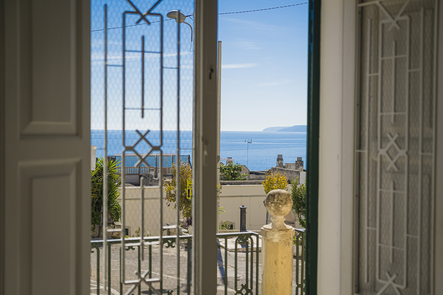 Quadrilocale vista mare in via cristoforo colombo 11, Castro