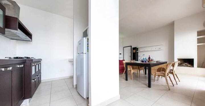 Appartamento con terrazzo in via litoranea tricase 174, Castro