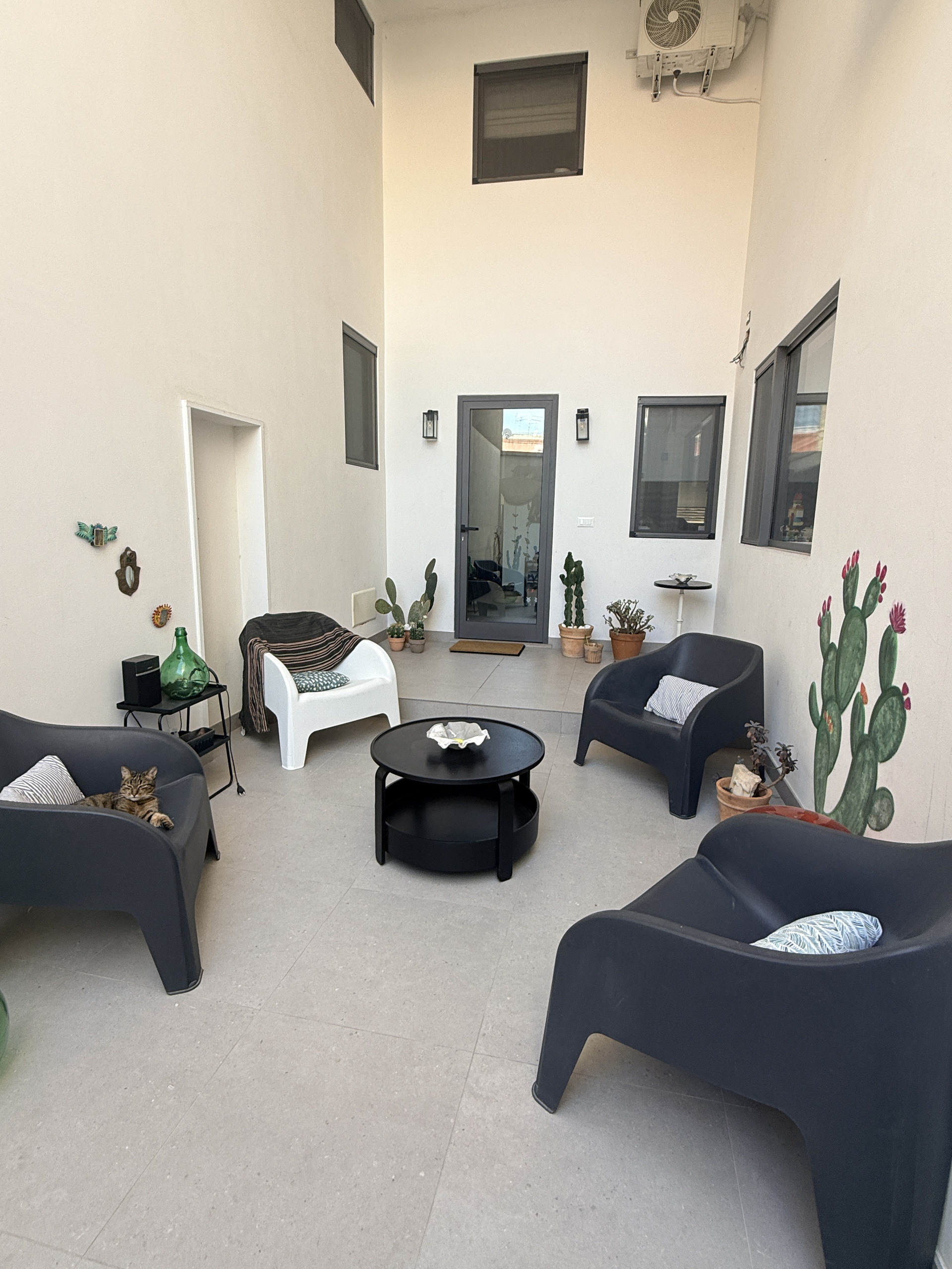 Casa indipendente con box doppio in via iv novembre, Trepuzzi