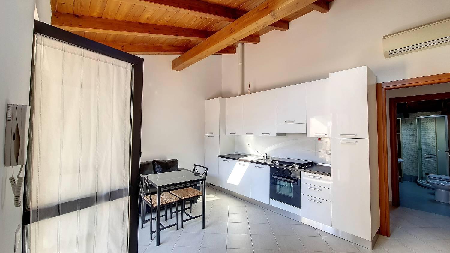 Bilocale arredato in affitto a Pogliano Milanese