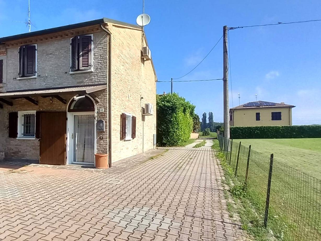 Casa indipendente con box, Ferrara porotto-cassana