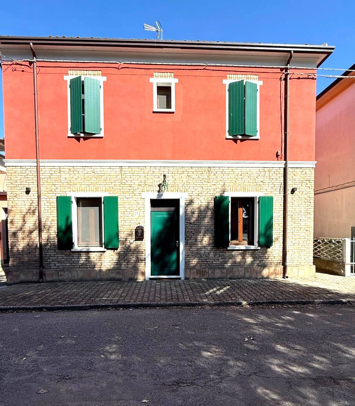 Porzione di casa in affitto a Masi Torello, Masi San Giacomo