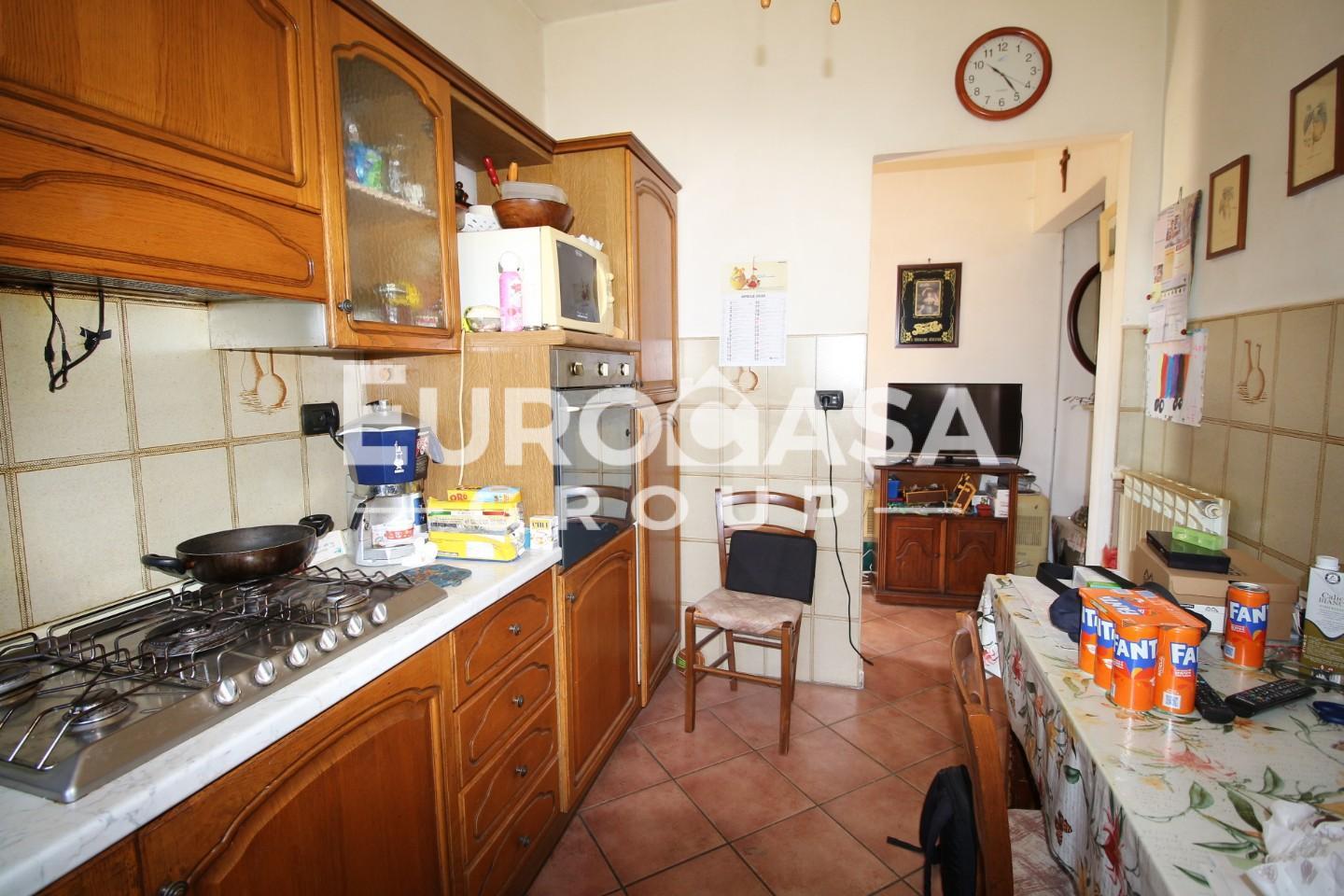 Quadrilocale con giardino, Capannori massa macinaia