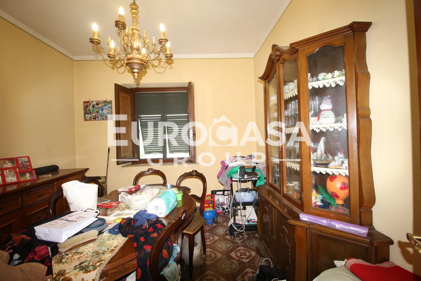 Quadrilocale con giardino, Capannori massa macinaia