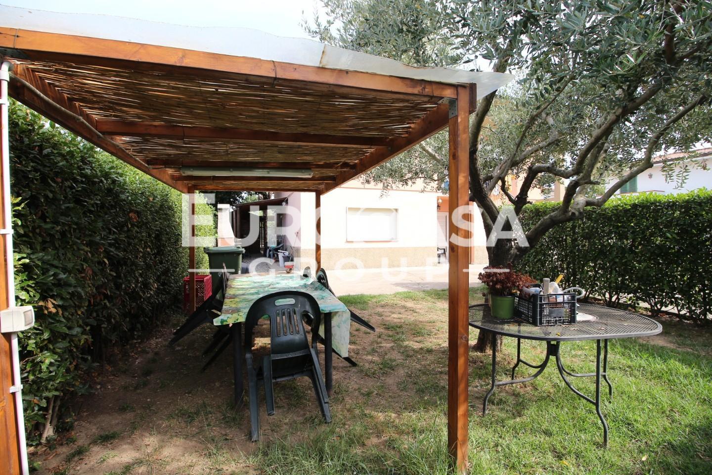 Villa con giardino, Lucca arancio