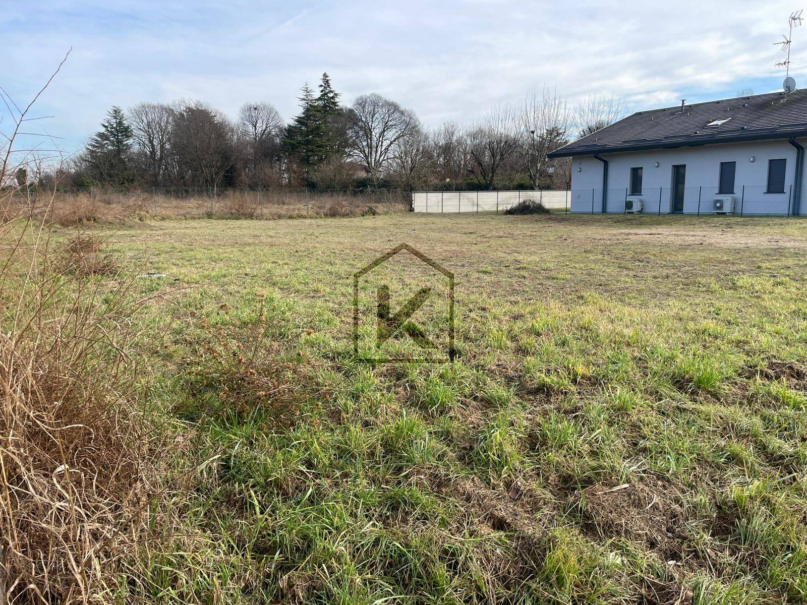 Terreno edificabile in vendita a Inveruno