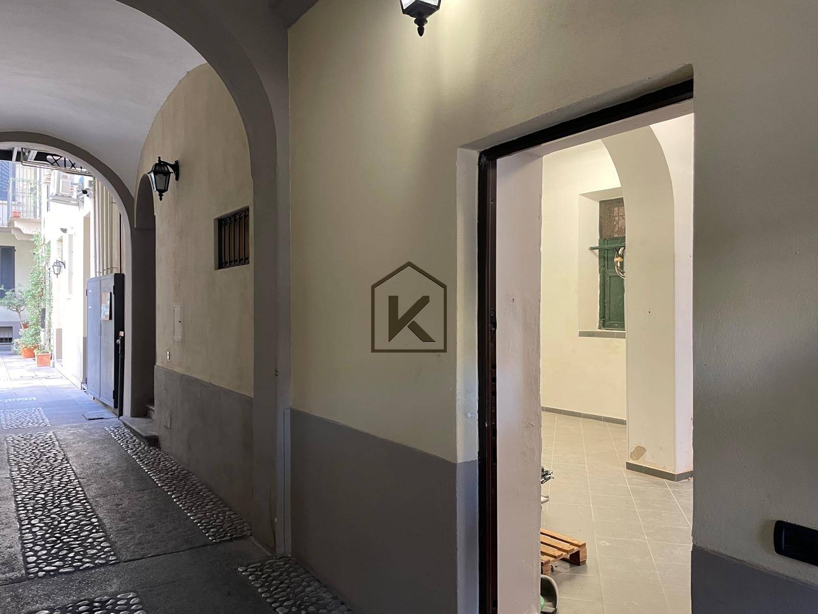 Locale commerciale in vendita a Milano, Ticinese