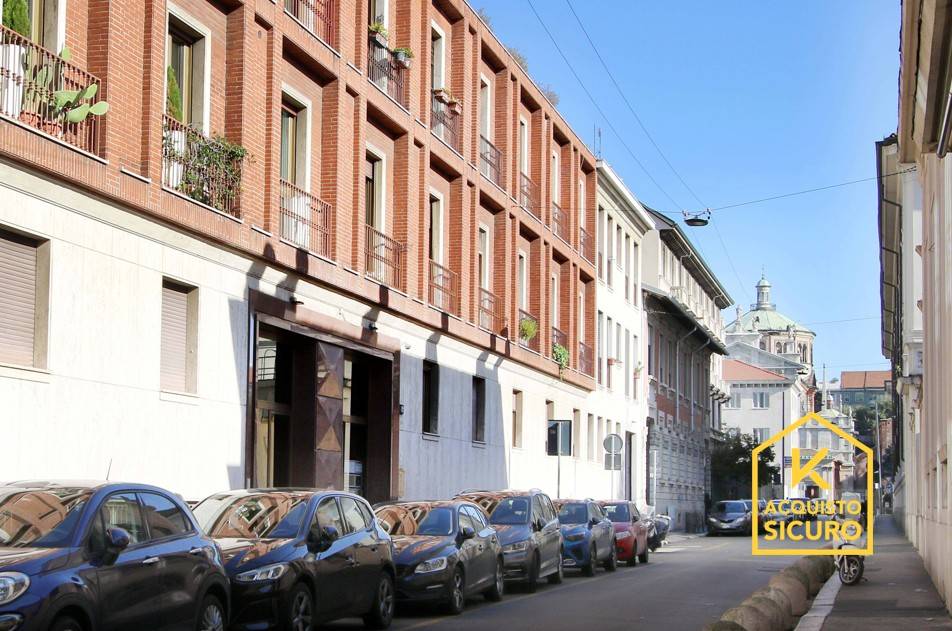 Studio/Ufficio in vendita a Milano, Corso Italia