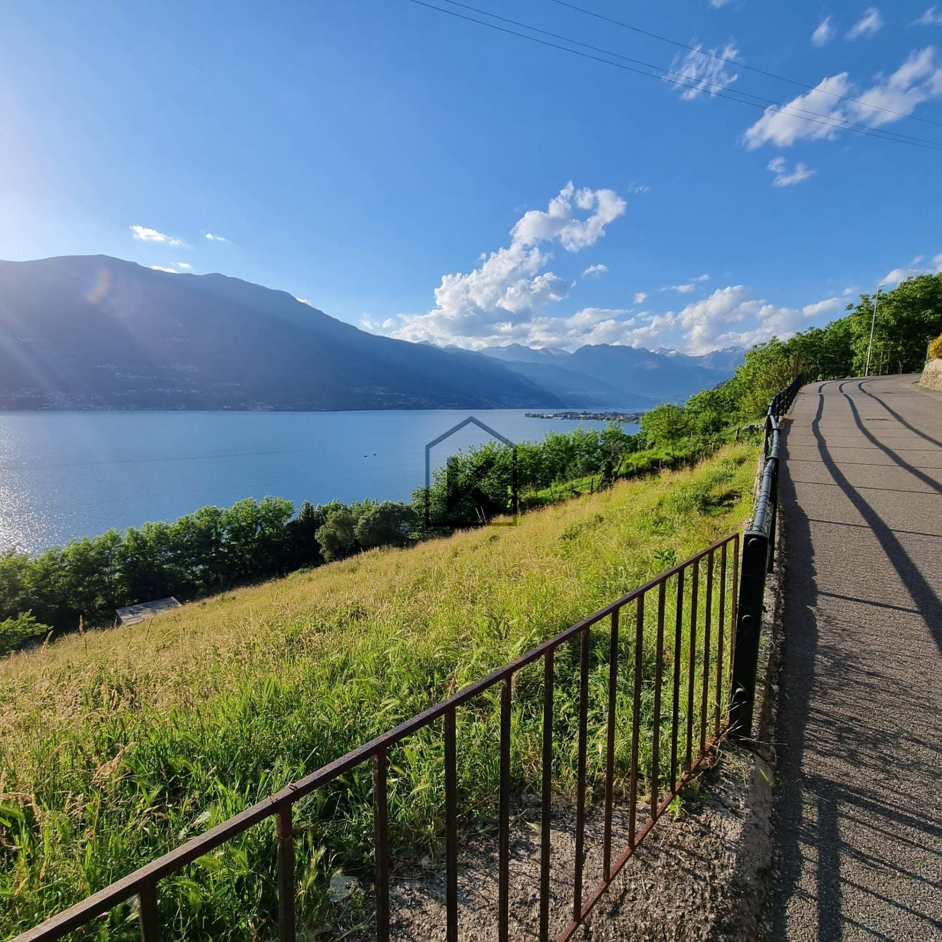 Terreno edificabile in vendita a Bellano, Oro