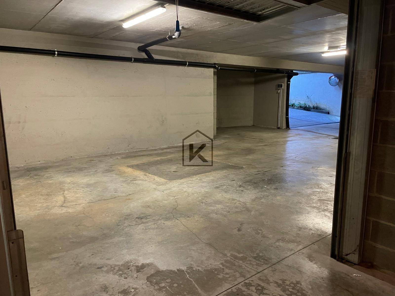 Box/Posto Auto in vendita a Milano, Monza