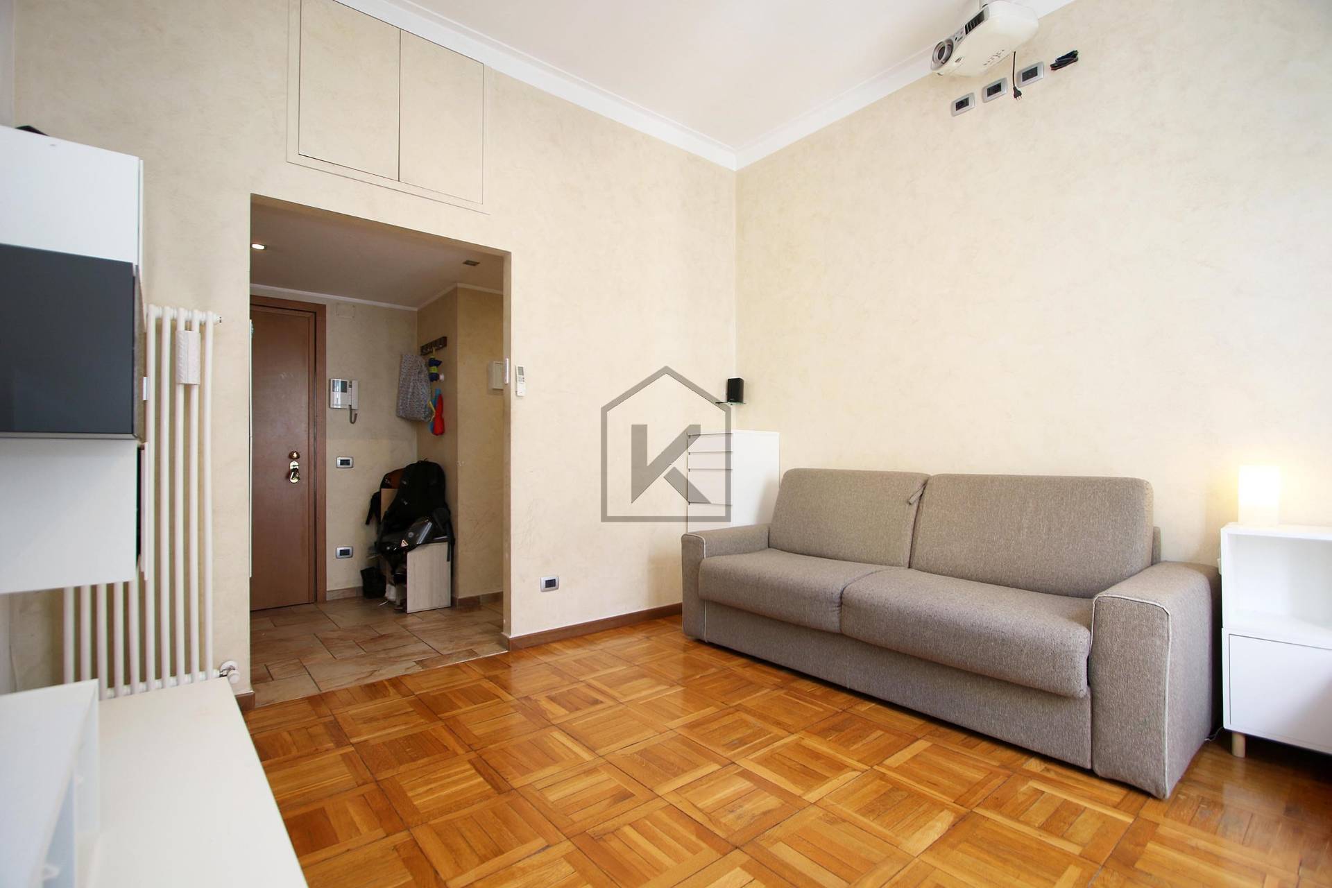 Appartamento in affitto a Milano, Corsica