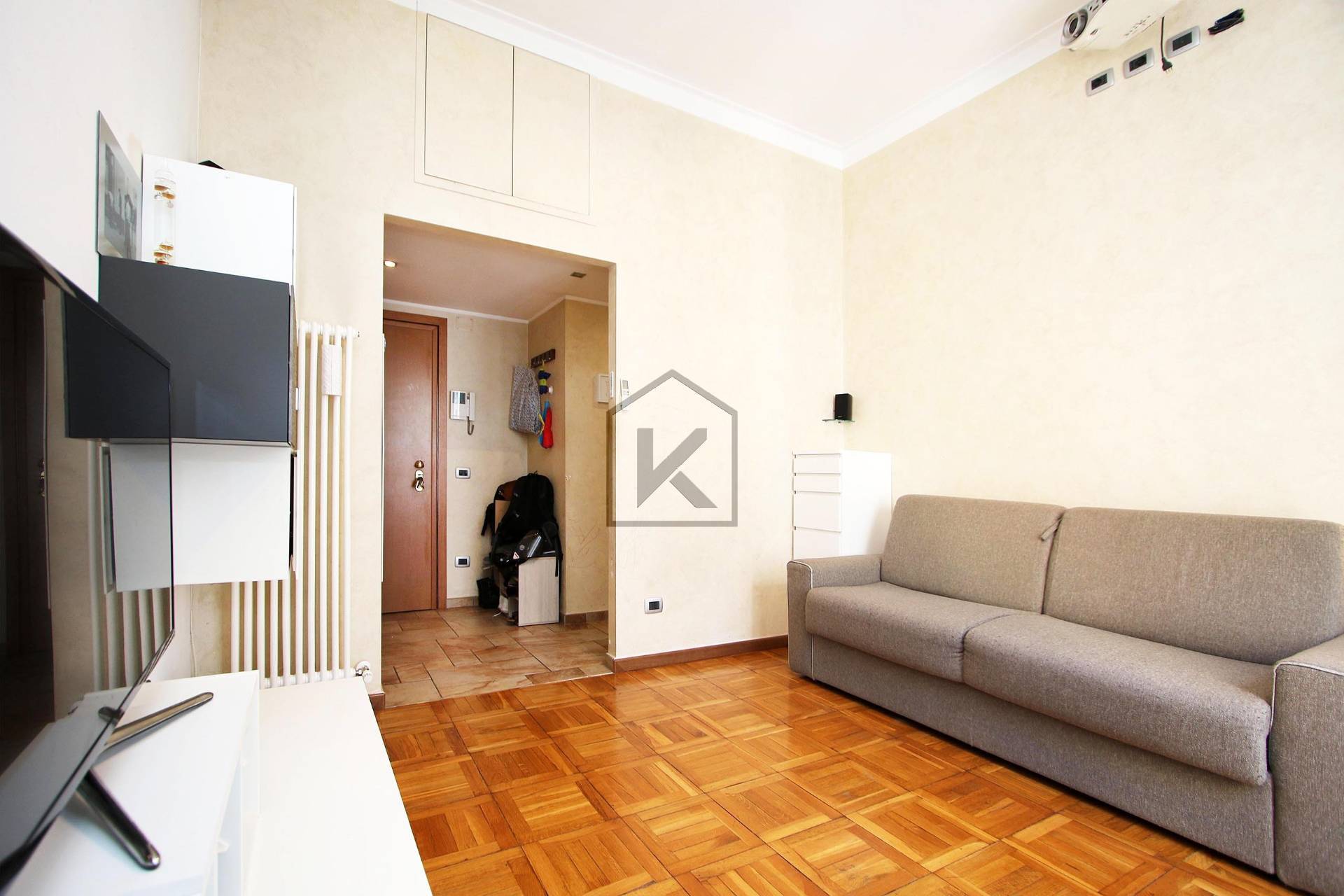 Appartamento in affitto a Milano, Corsica