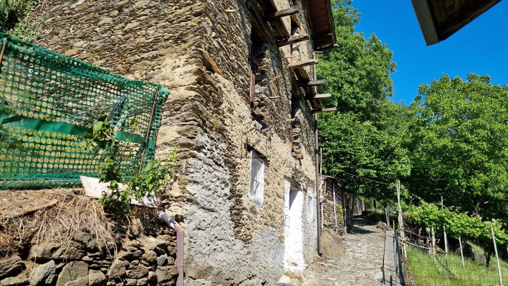 Rustico in vendita a Valvarrone