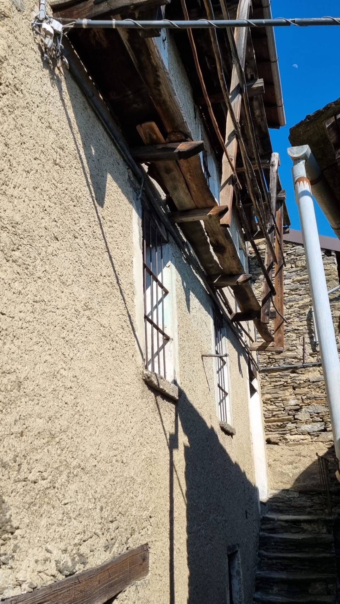 Casa Semindipendente in vendita a Valvarrone