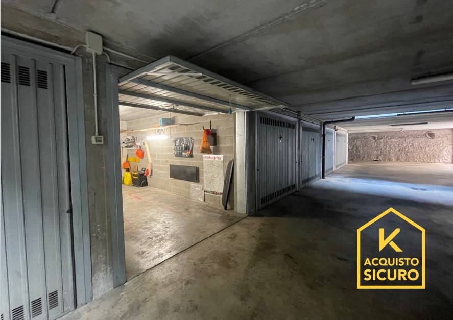 Box/Posto Auto in vendita a Milano, Monza