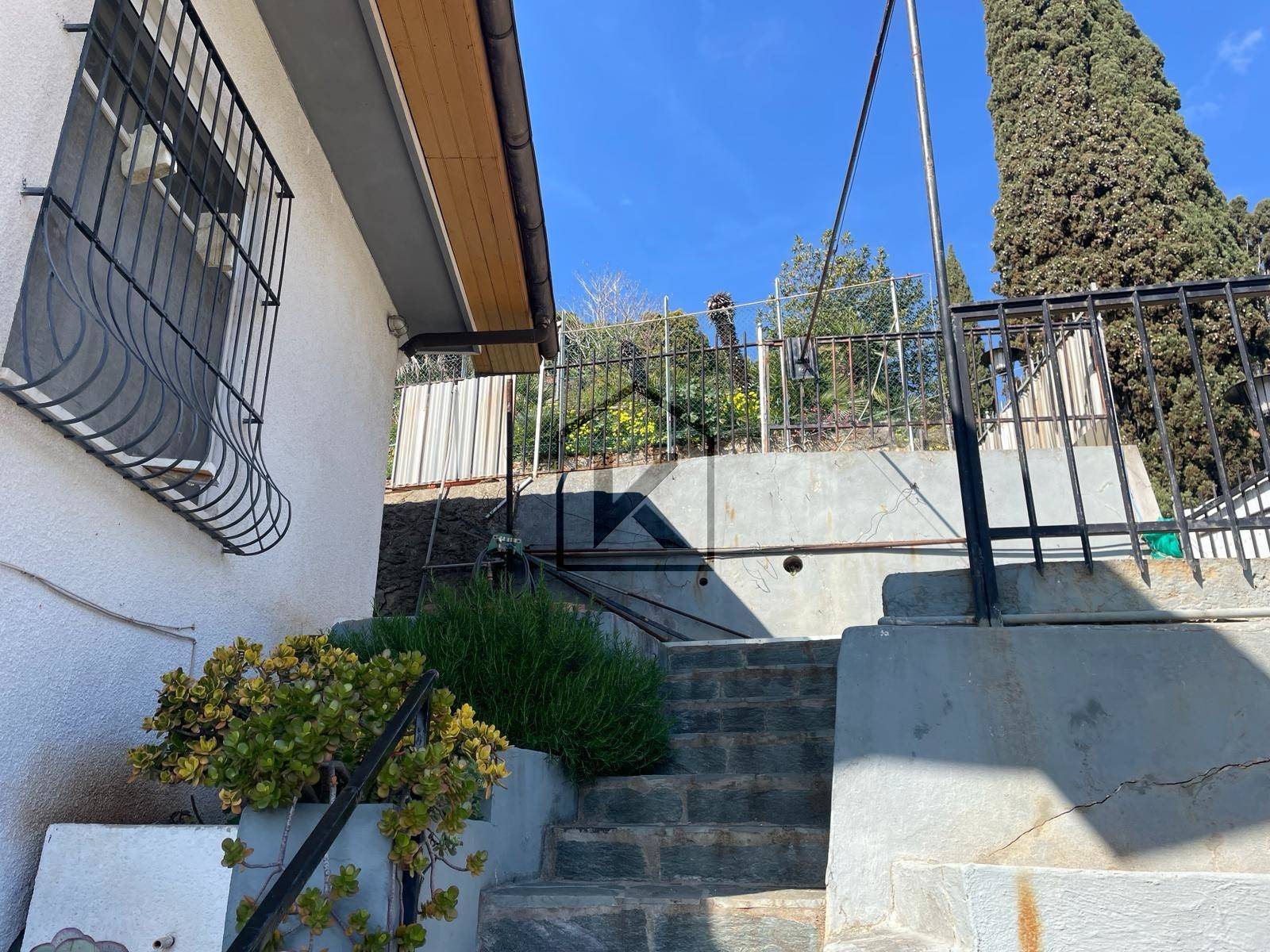 Villa in vendita a Vallecrosia, Vallecrosia Alta