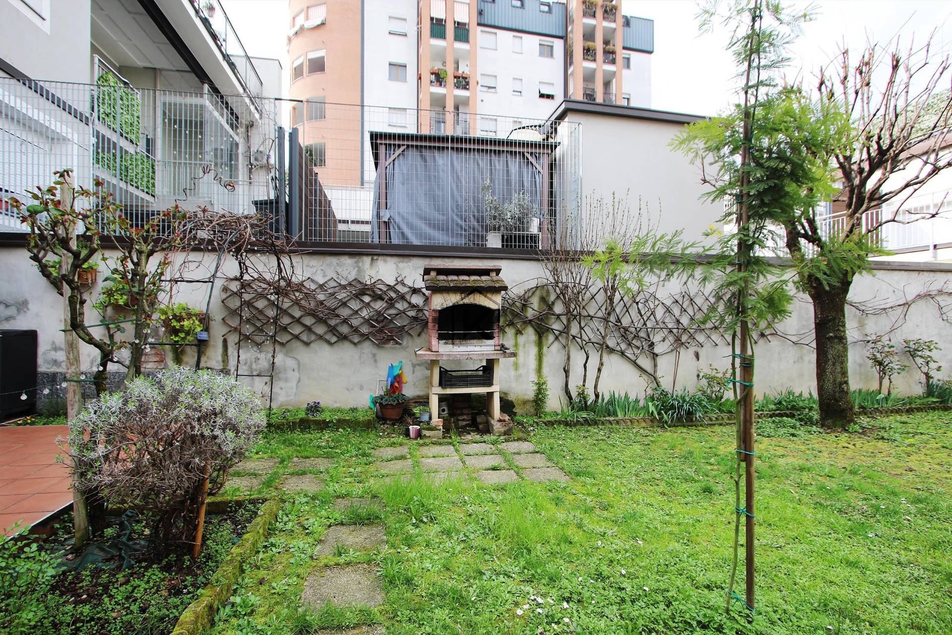 Appartamento in vendita a Milano, Monza
