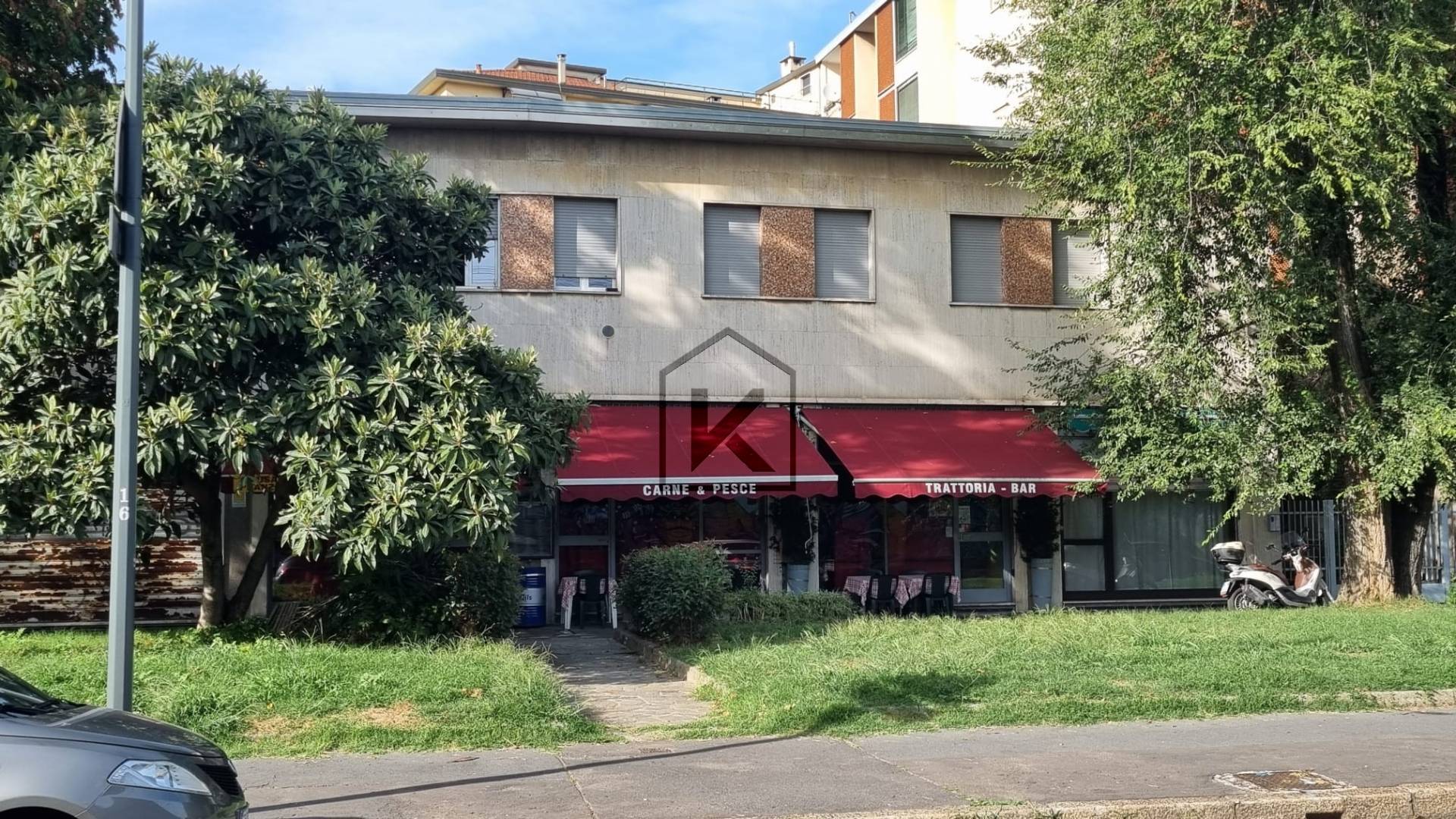 Locale commerciale in affitto a Milano, Ortica