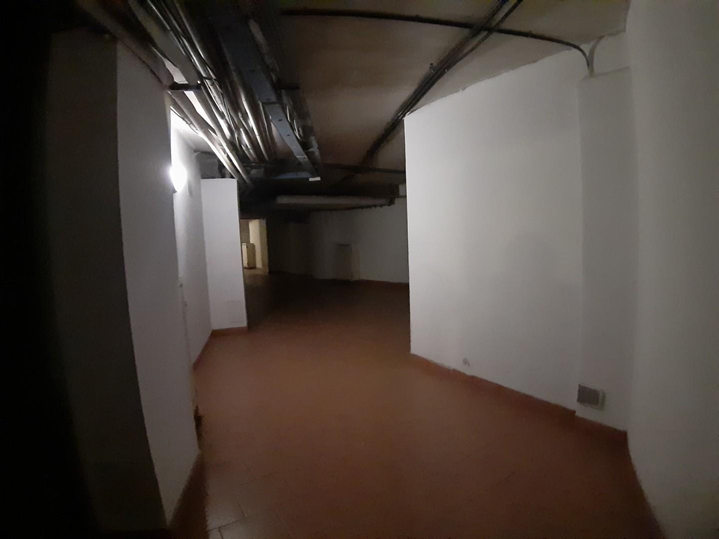 Box/Garage 135mq in vendita a Giardini-Naxos