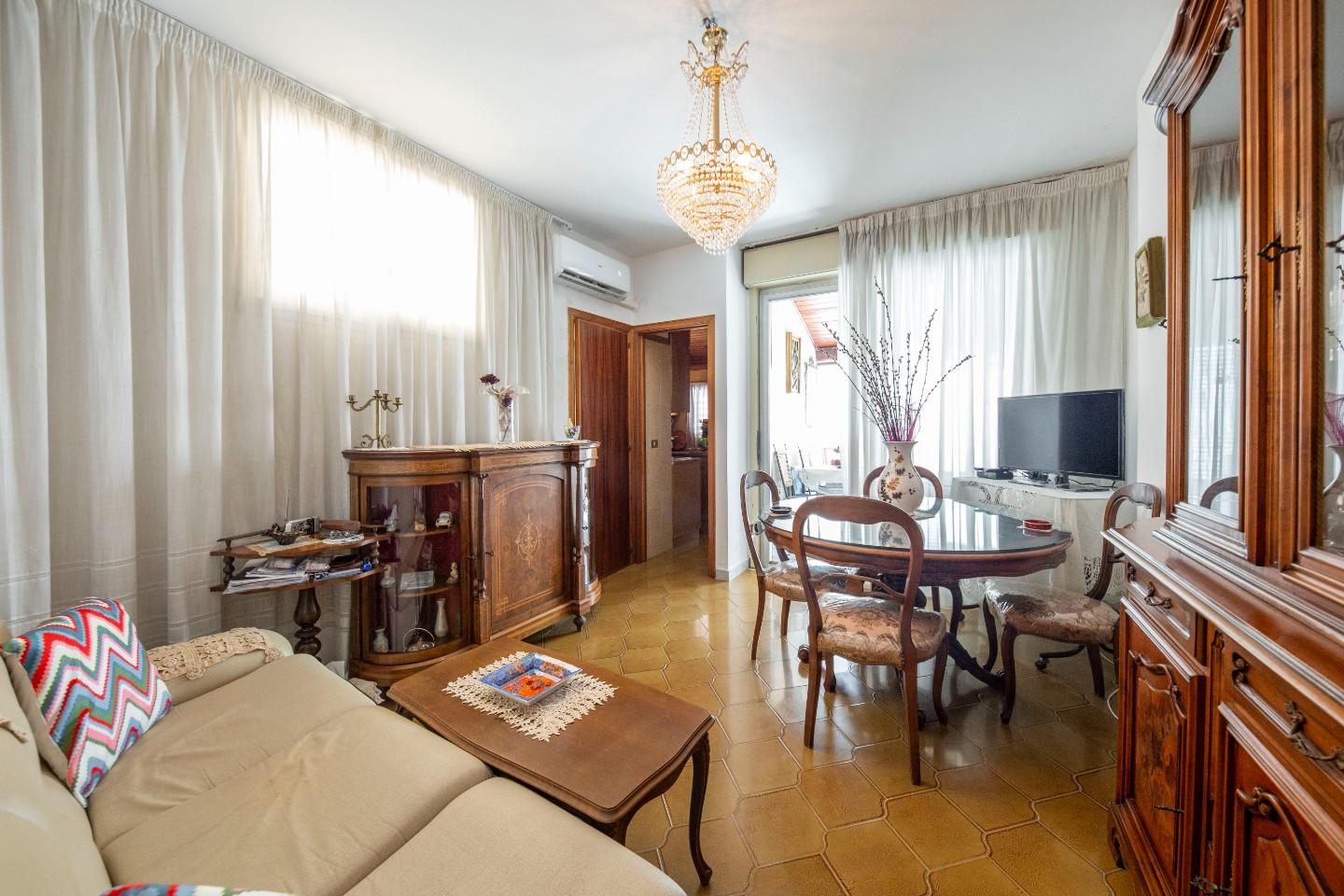 Appartamento con terrazzo, Giardini-Naxos naxos schiso'