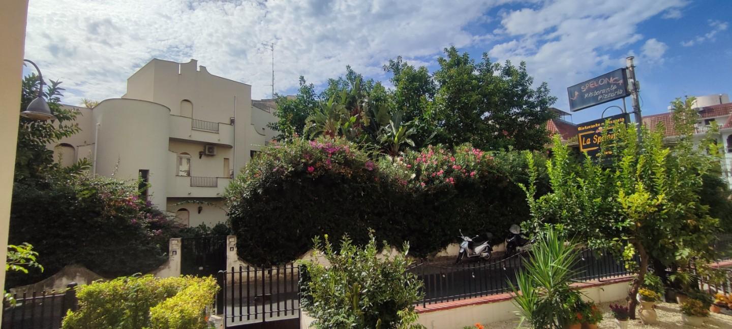 Quadrilocale in vendita a Giardini-Naxos