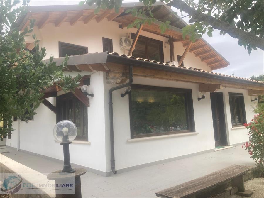 Villa con giardino in contrada margimuto, Santo Stefano Quisquina