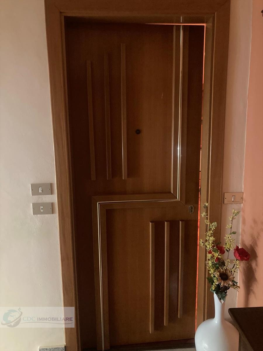 Appartamento con box doppio in via bari, Cammarata