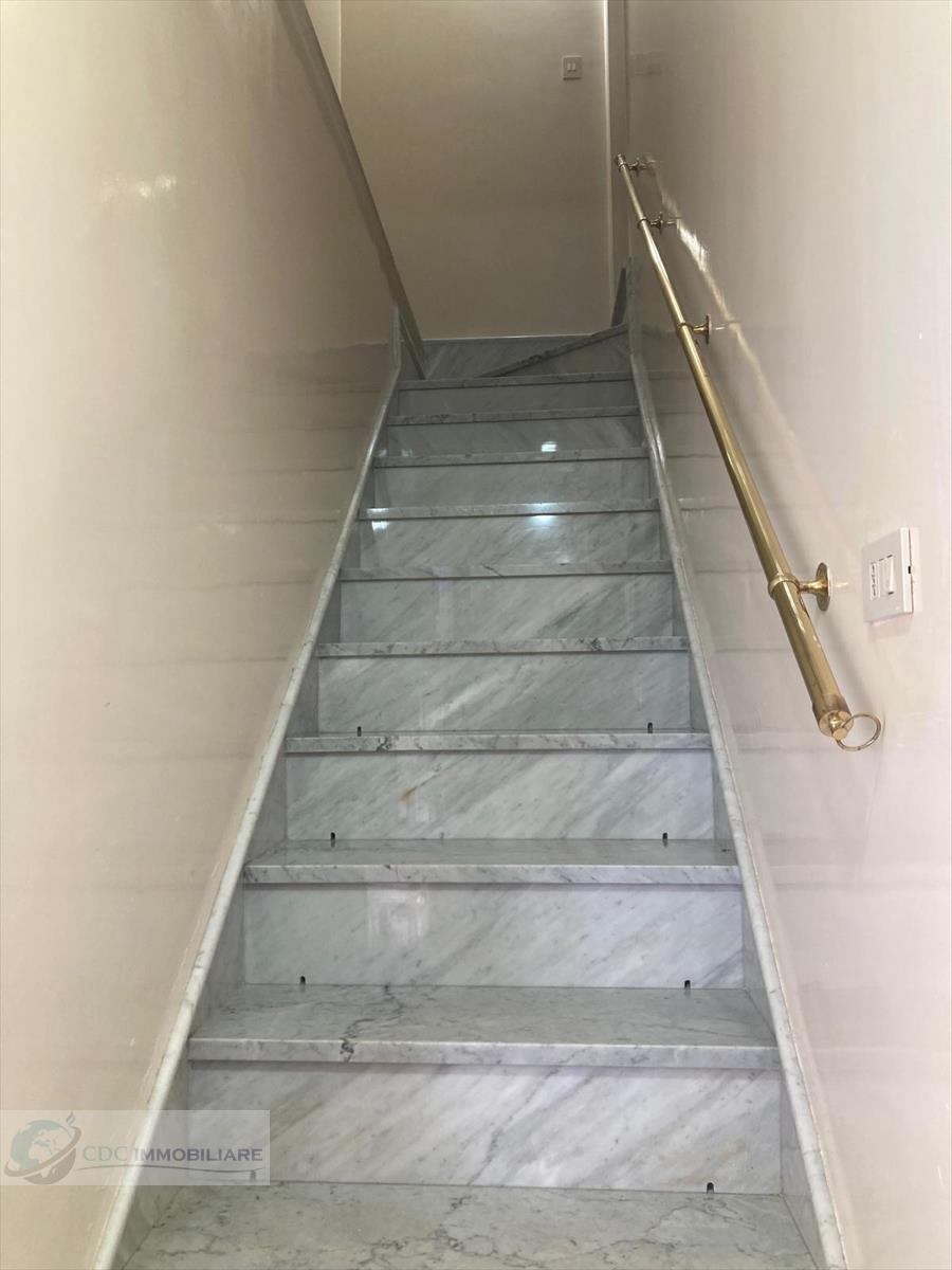 Casa indipendente con box in via catania 7, Prizzi