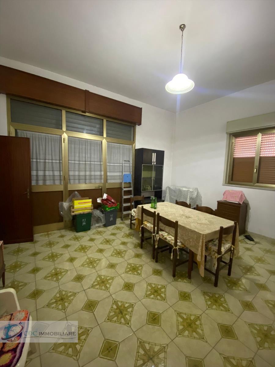 Appartamento con box doppio in via san luigi gonzaga 5, San Giovanni Gemini