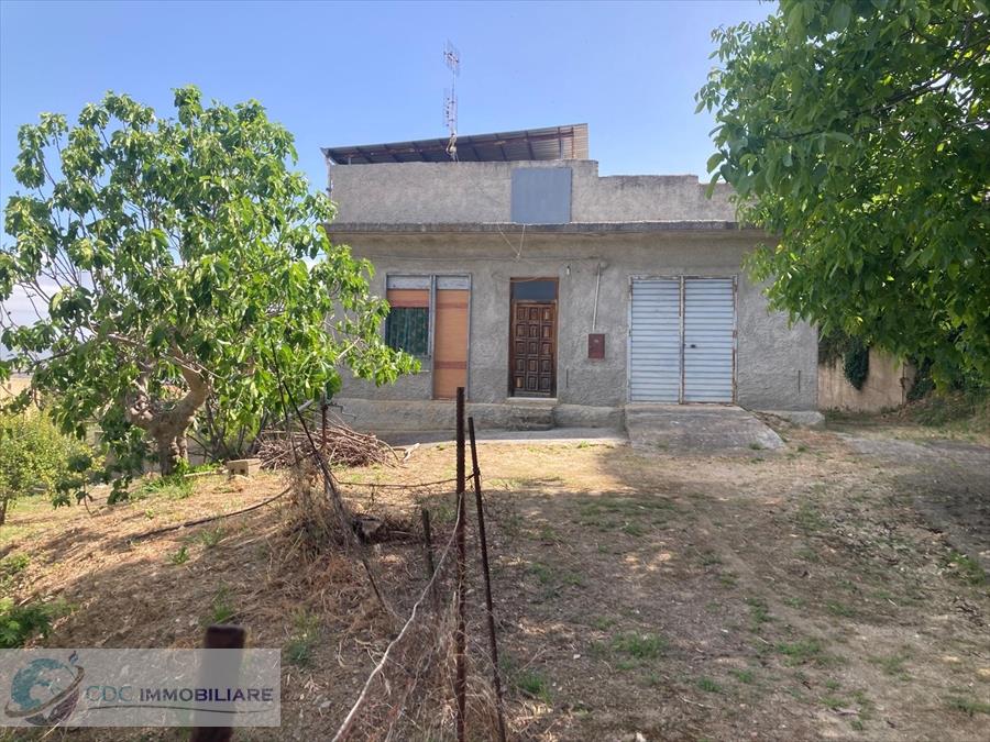 Casa indipendente in vendita in via alcide de gasperi, Vicari