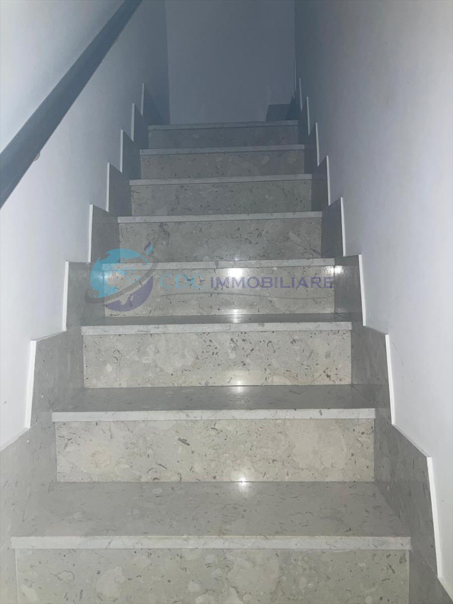 Casa indipendente con box in via napoli 23, Lercara Friddi