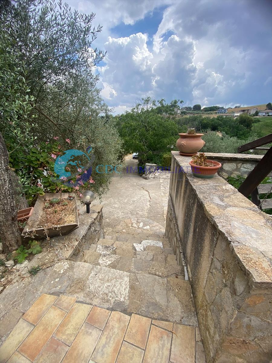 Casa vacanza 4 Locali con giardino in c.da canalotto snc, Lercara Friddi