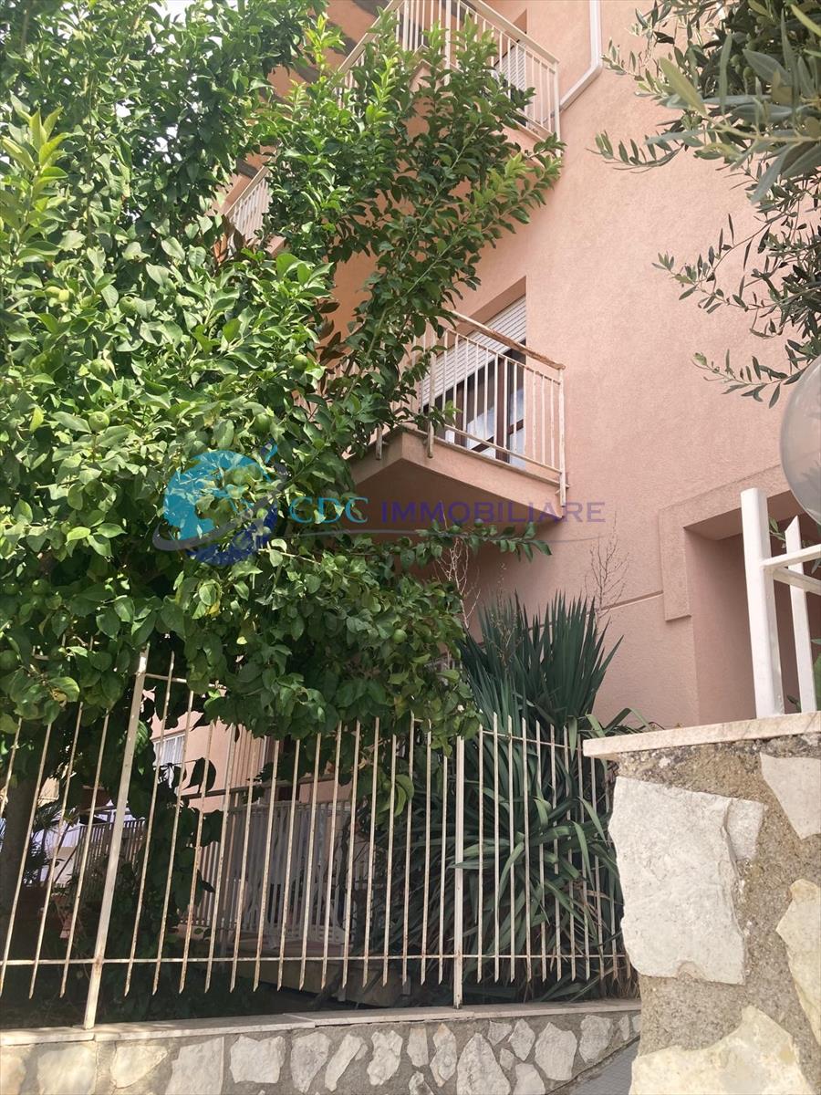 Appartamento con box in via scammacca 8, Lercara Friddi