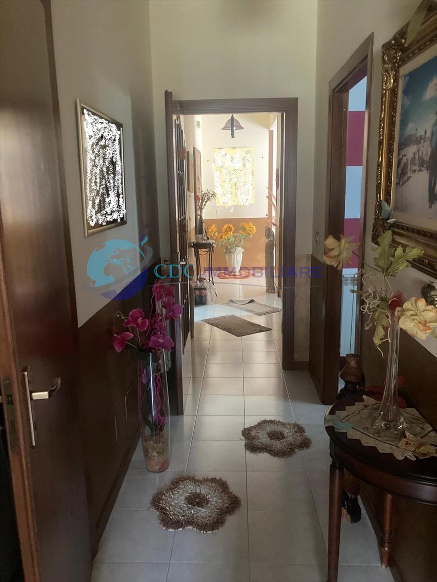Appartamento con box in via scammacca 8, Lercara Friddi