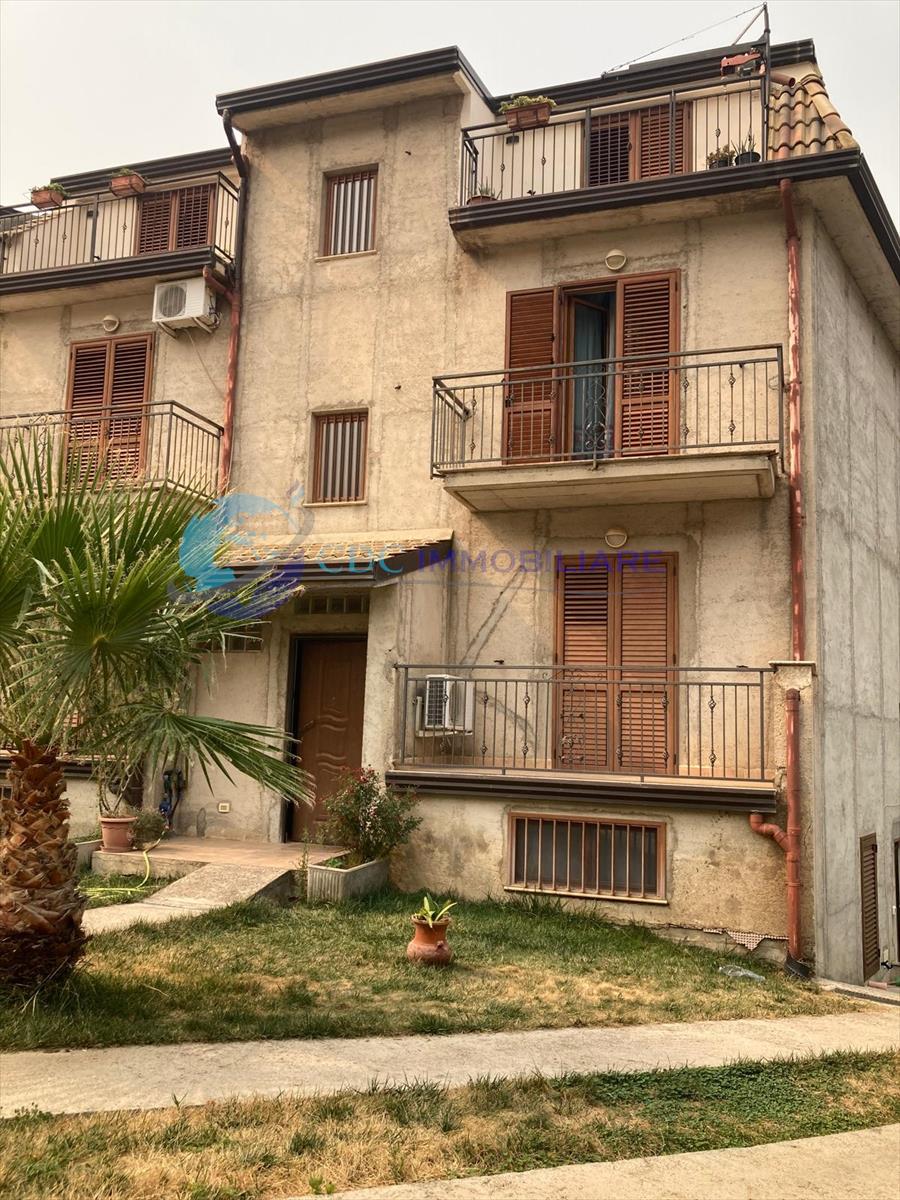 Appartamento con box in contrada santa elia, Santo Stefano Quisquina