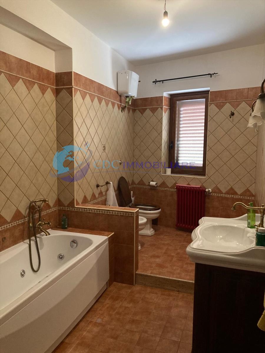Appartamento con box in contrada santa elia, Santo Stefano Quisquina