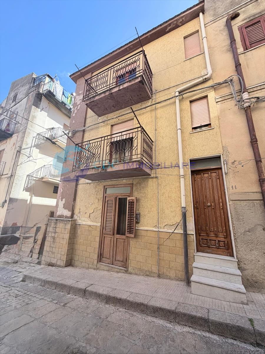 Casa indipendente in vendita in via regina margherita 11, Lercara Friddi
