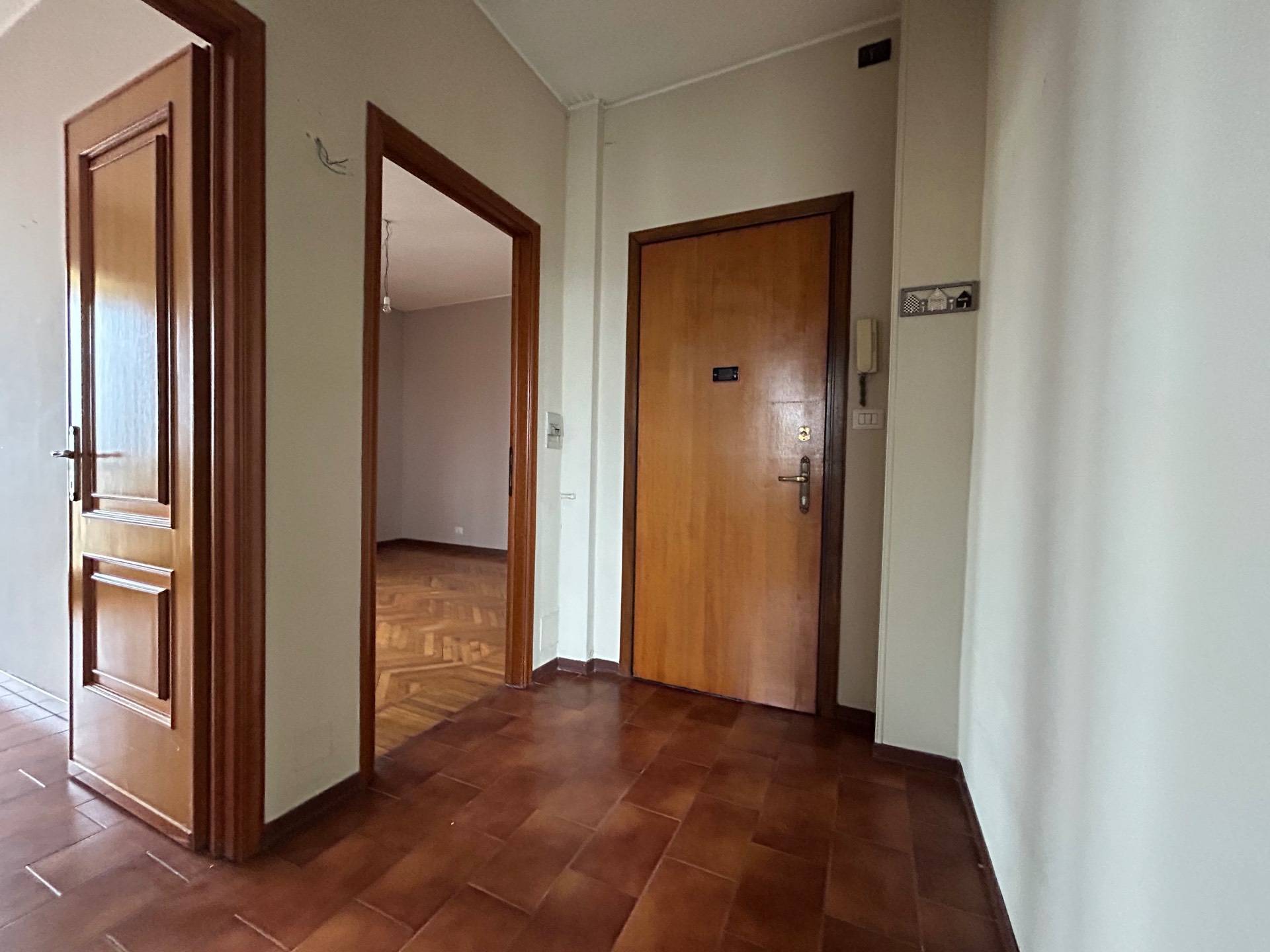 Appartamento in vendita a Nichelino, Centro