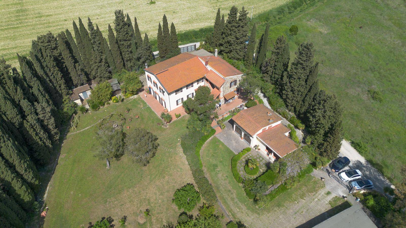 Villa in vendita a Collesalvetti, Nugola