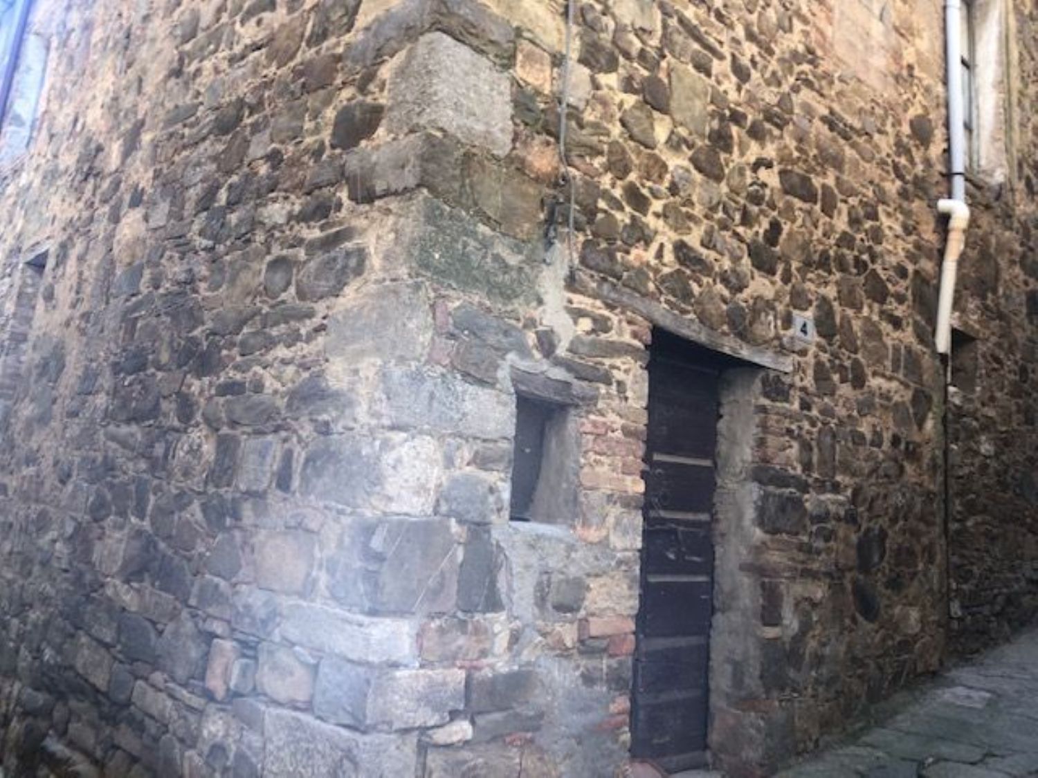 Villa da ristrutturare, Montalcino castelnuovo dell'abate