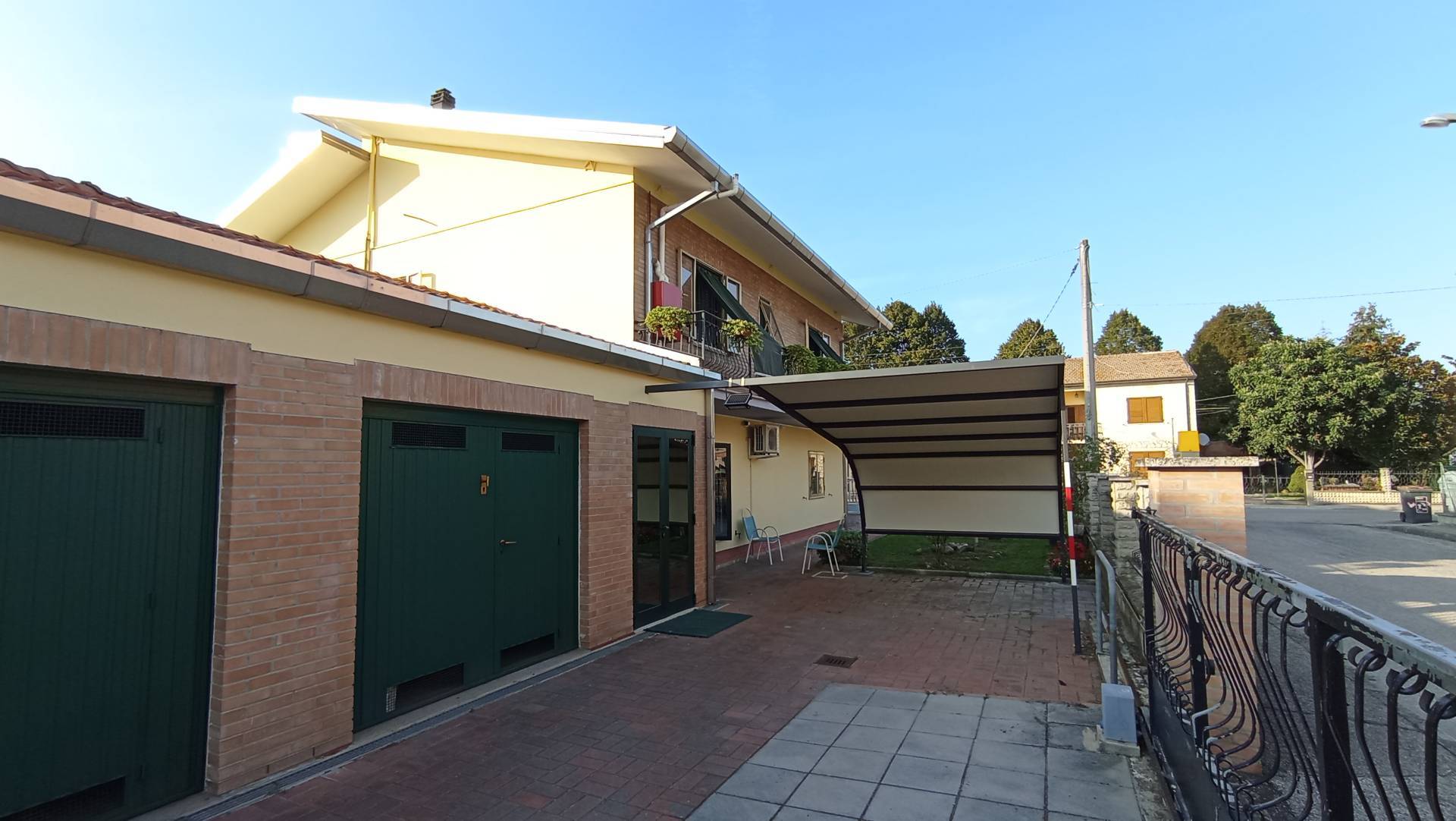 Villetta bifamiliare in vendita a Ferrara, Codrea