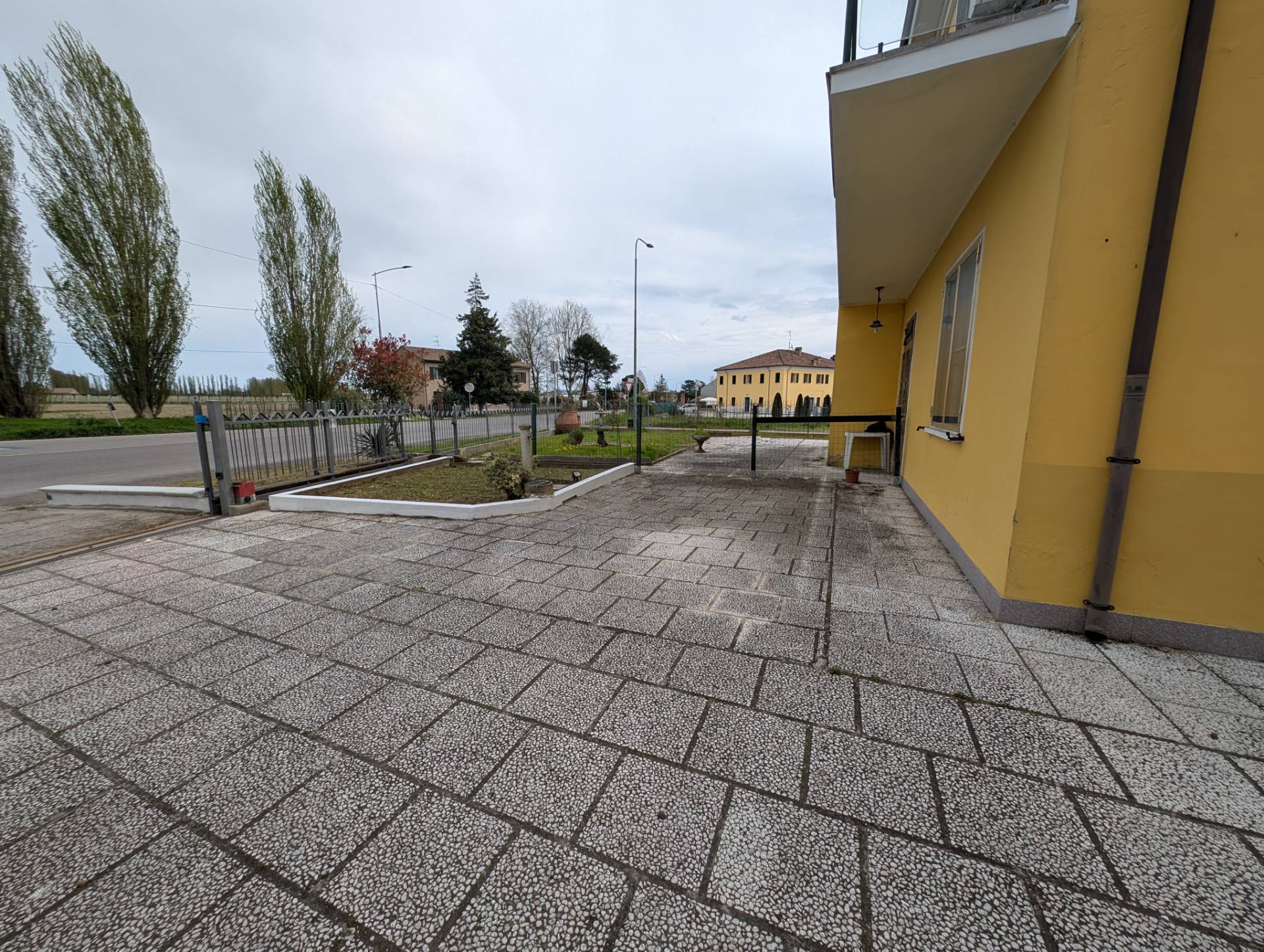 Villetta bifamiliare in vendita a Ferrara, Via Bologna