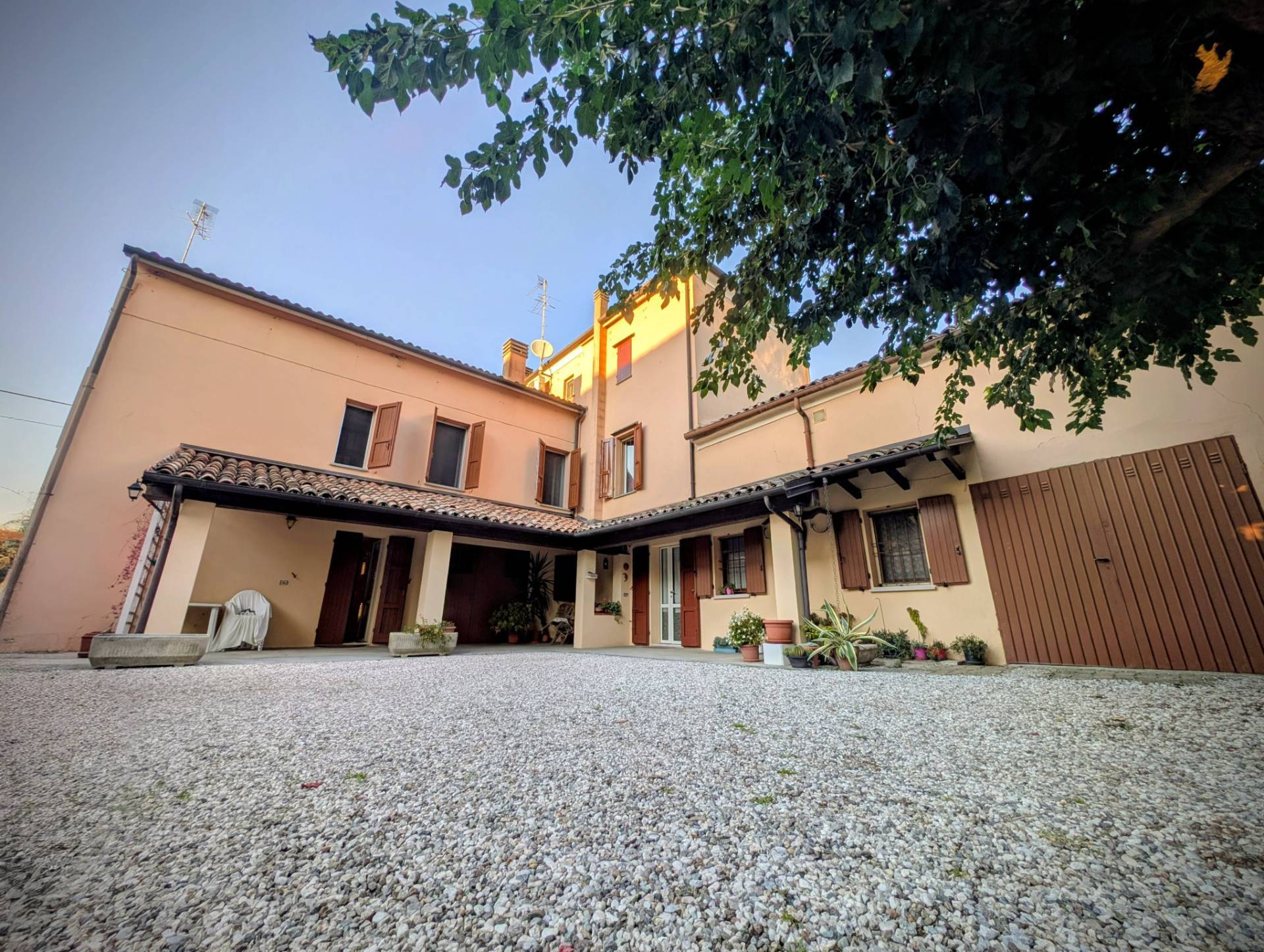 Villetta bifamiliare in vendita a Ferrara, Marrara