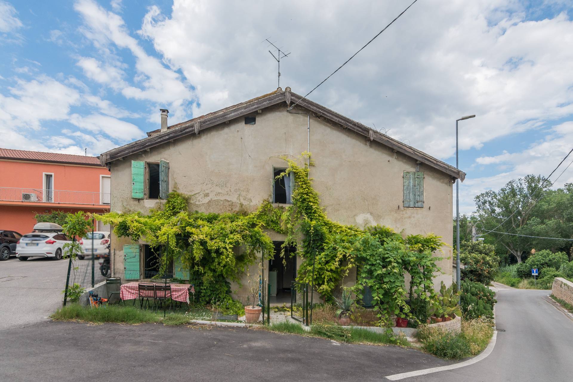 Casa indipendente da ristrutturare a San Giovanni in Marignano