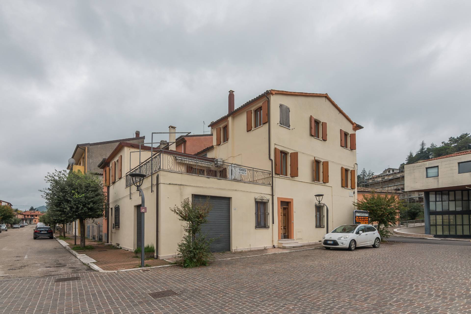 Stabile/Palazzo con terrazzo a Mercatino Conca