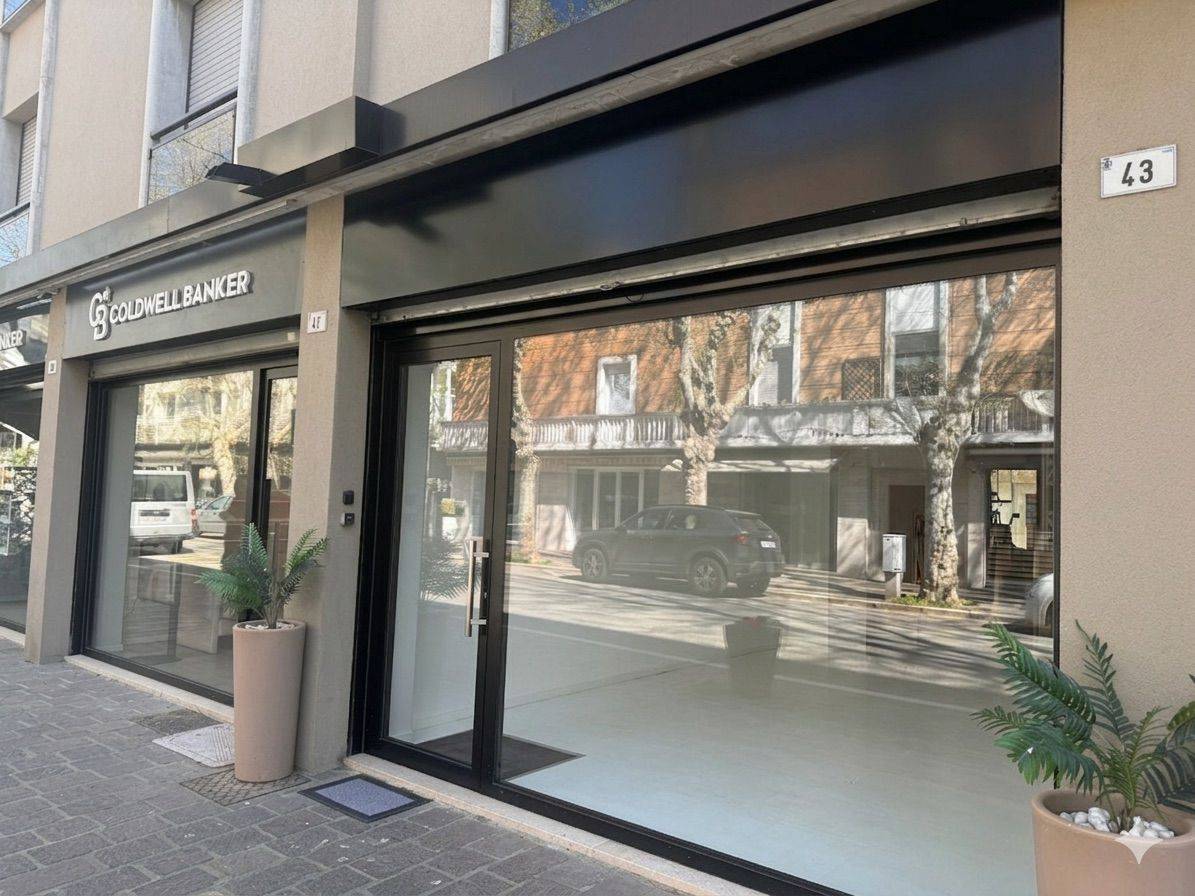 Negozio in affitto a Cattolica, CENTRALISSIMA
