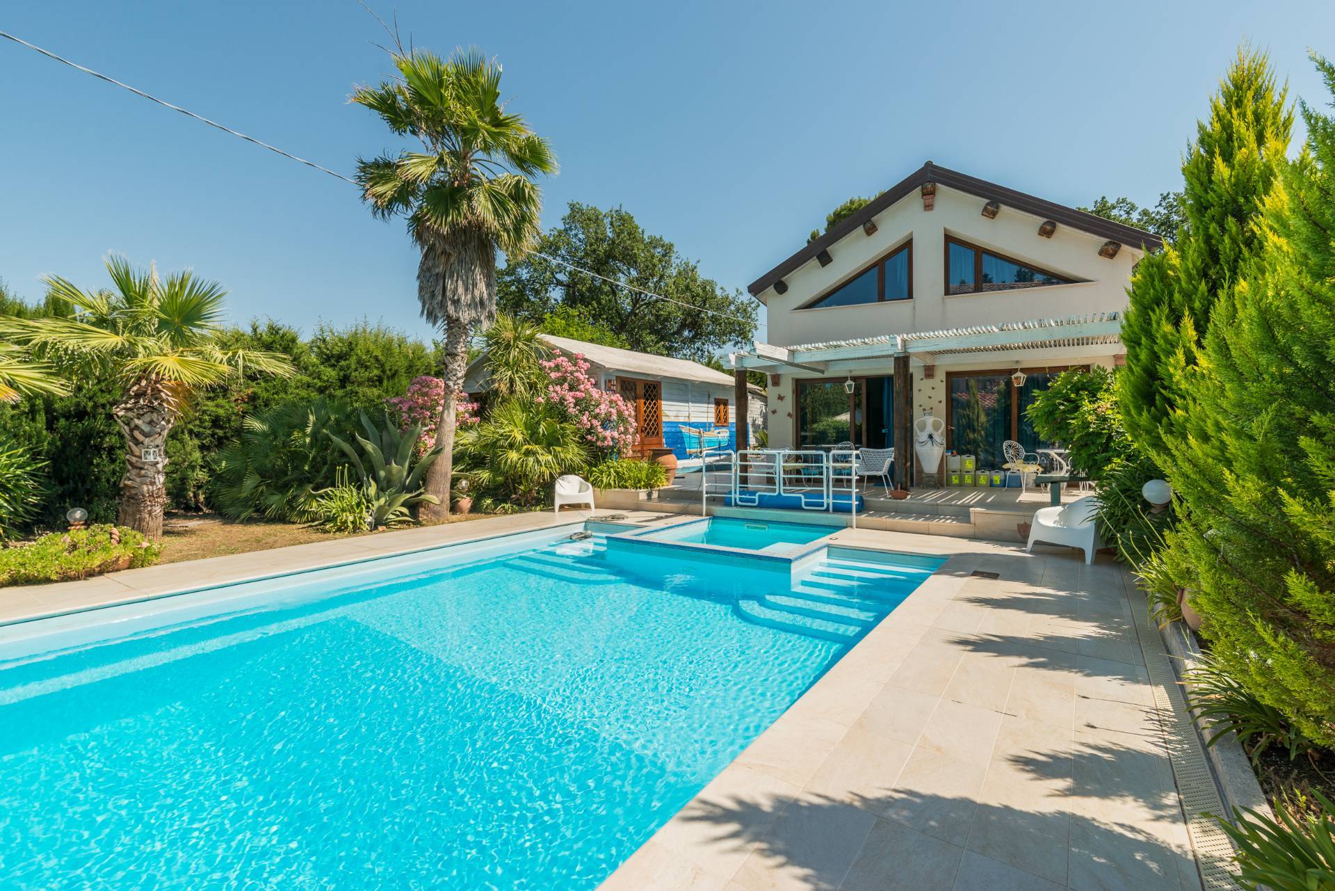 Villa in vendita a Montelabbate
